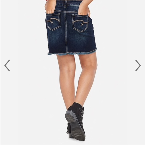 8 girls NWOT Super Cute Studded Denim jean Skort - Picture 3 of 6